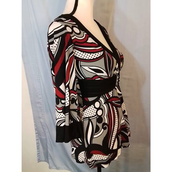 Heart Soul ; Multicolor blouse with black cummerbund and sliver clasp - Picture 2 of 8